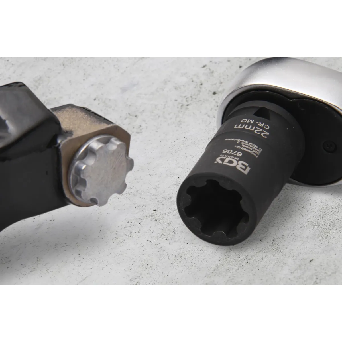 DADO ESPECIAL | PARA PINZAS DE FRENO AUDI S5 / Q5 - Imagen 5