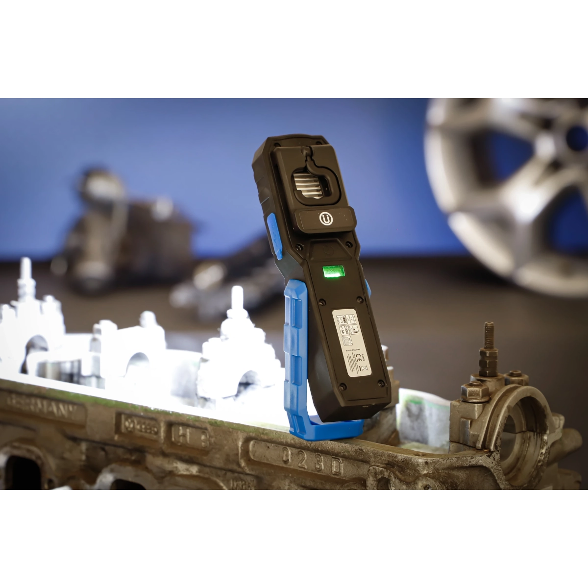 LÁMPARA DE TALLER LED COB CON IMÁN Y GANCHO | PLEGABLE - Imagen 3